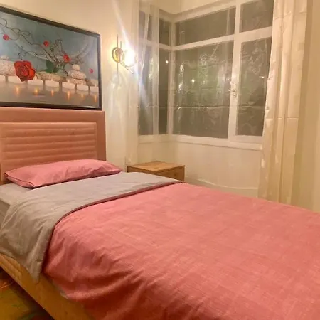 Apartment Old Town Class -3 Bedrooms-165 M2 -100 Mbps Internet